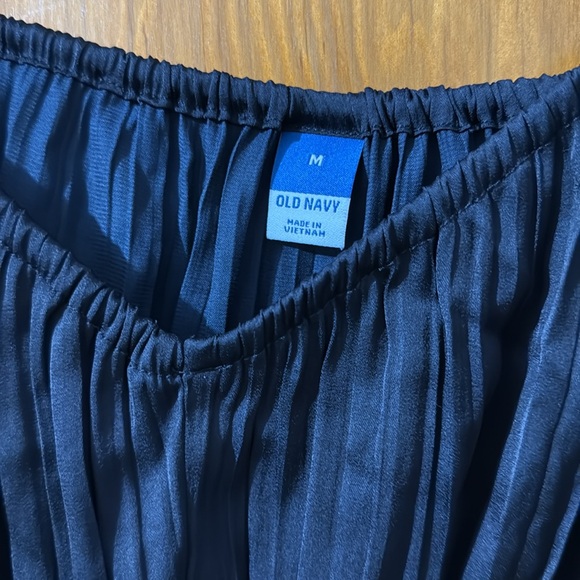 Old Navy Navy Blue Pleated Top - Picture 2 of 5